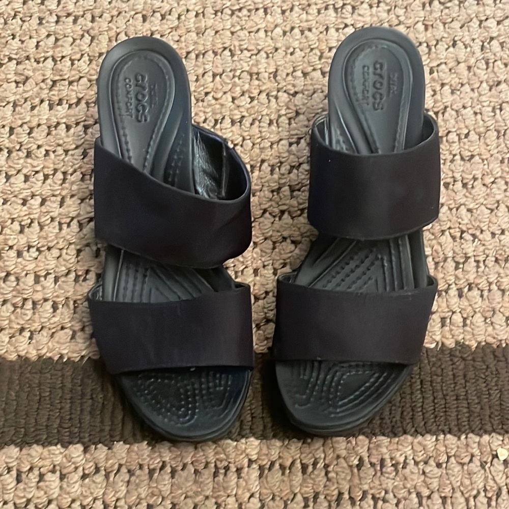Women’s Croc wedge sandals